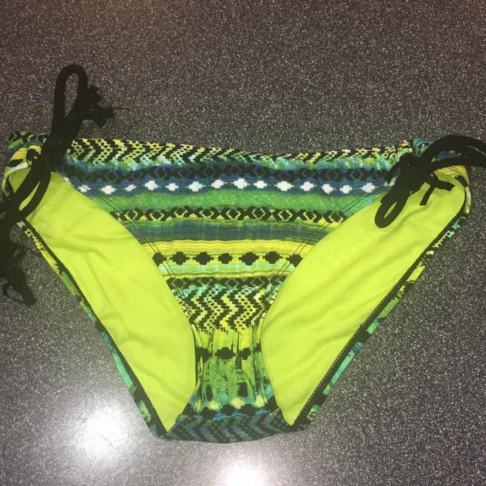NEVER WORN Funky Bikini Bottoms!